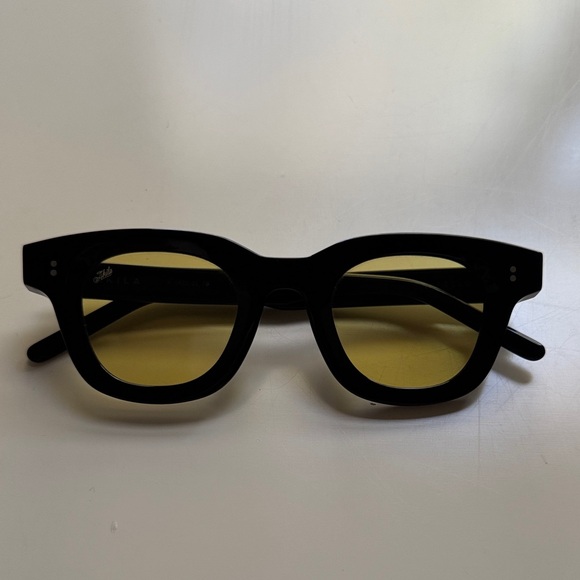 Akila Apollo Sunglasses in Yellow Lens - Picture 6 of 8